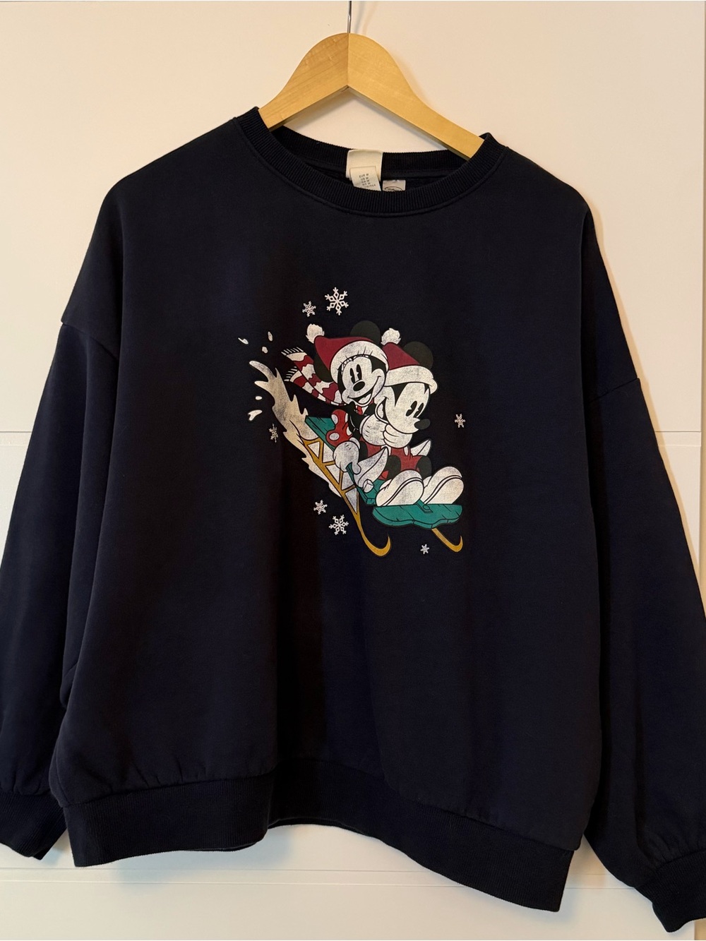 H&M Disney Mickey & Minnie Holiday Sled Sweatshirt in Dark Navy
